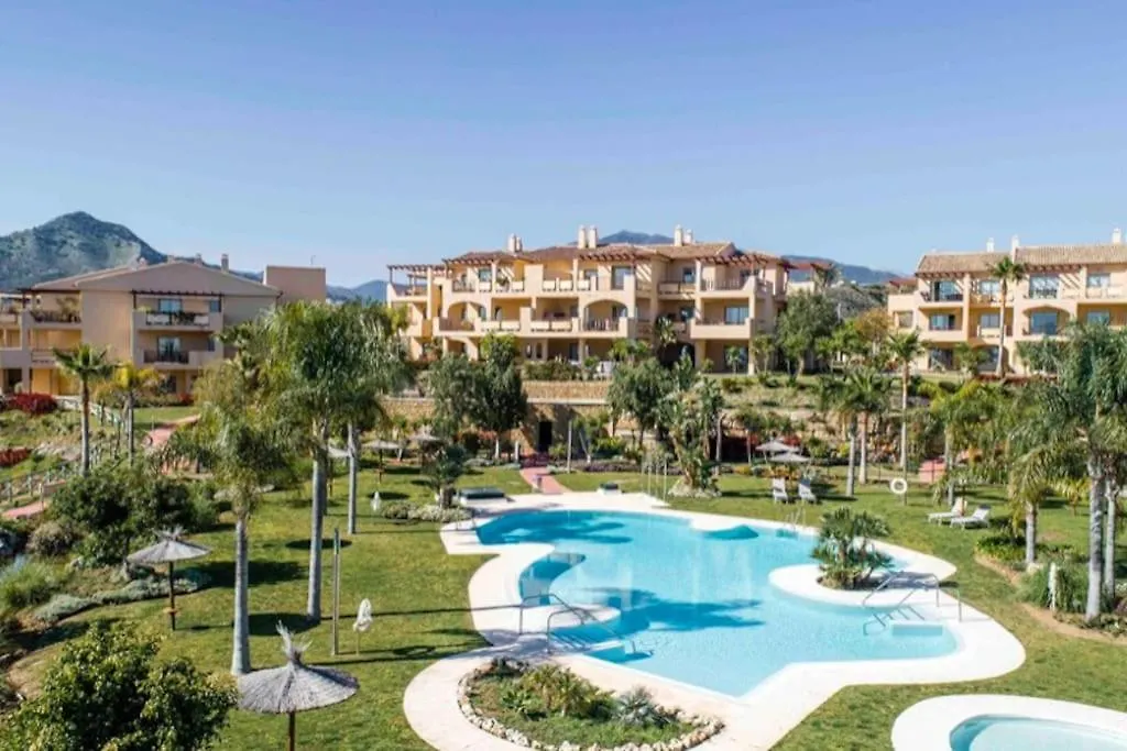 Apartment Elegant Apartment, Stunning Views, Fully Renovated In La Hacienda Del Senorio De Cifuentes Estepona
