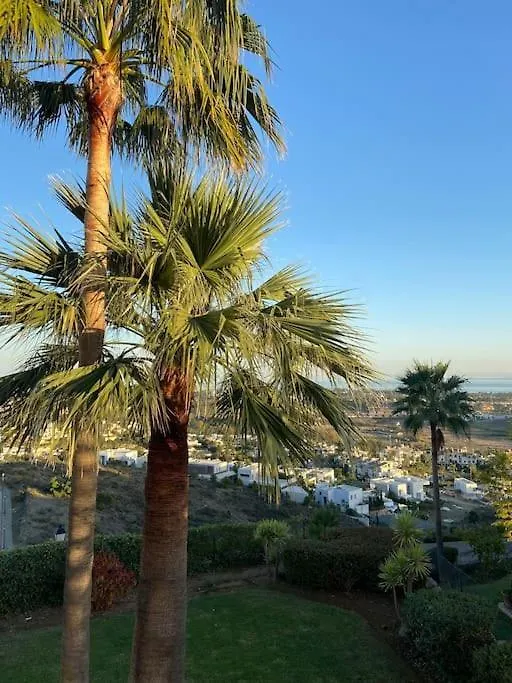 Elegant Apartment, Stunning Views, Fully Renovated In La Hacienda Del Senorio De Cifuentes Estepona Apartment