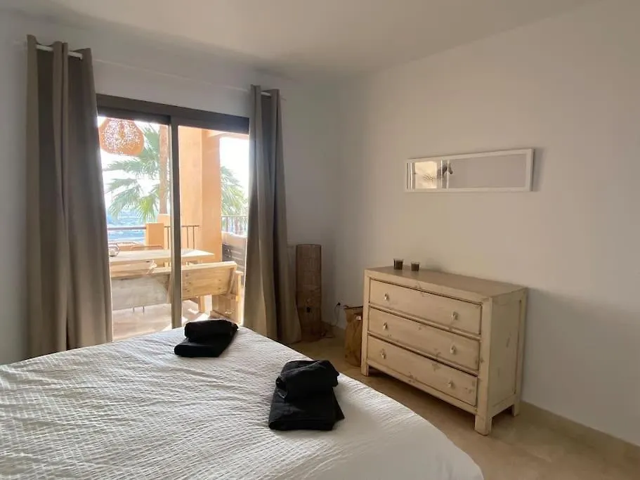 Apartment Elegant Apartment, Stunning Views, Fully Renovated In La Hacienda Del Senorio De Cifuentes Estepona