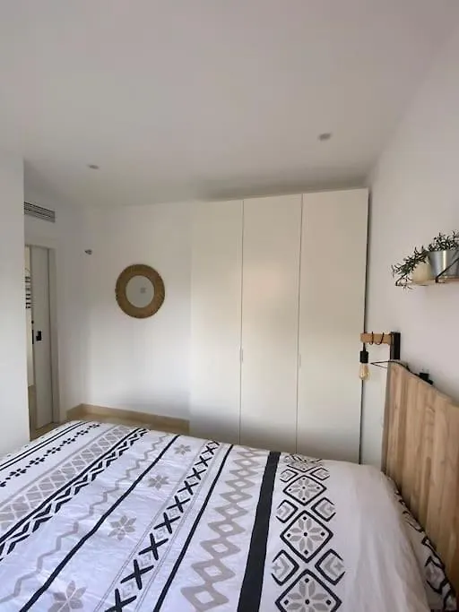 Elegant Apartment, Stunning Views, Fully Renovated In La Hacienda Del Senorio De Cifuentes Estepona Spain