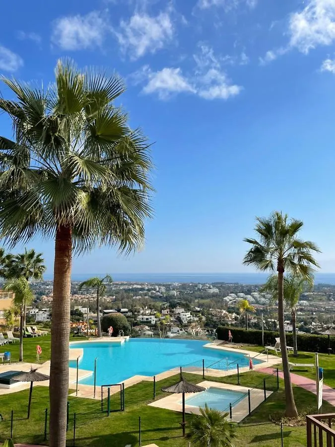 Elegant Apartment, Stunning Views, Fully Renovated In La Hacienda Del Senorio De Cifuentes Estepona